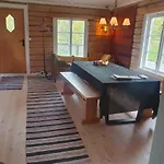 Brekkveien 81-meget Sentral Hytte,15 Min A Ga Til Sentrum Σπίτι διακοπών