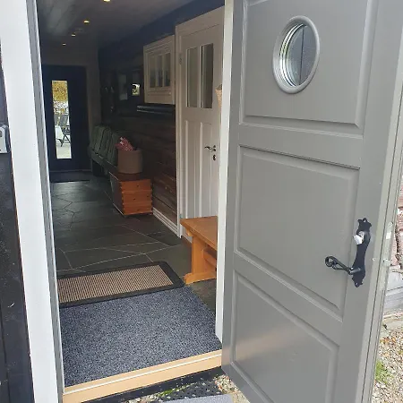 Brekkveien 81-meget Sentral Hytte,15 Min A Ga Til Sentrum